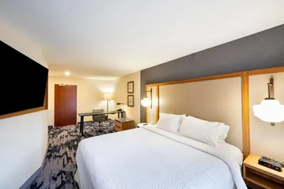 Photo 5 - Fairfield Inn & Suites by Marriott St Louis Chesterfield