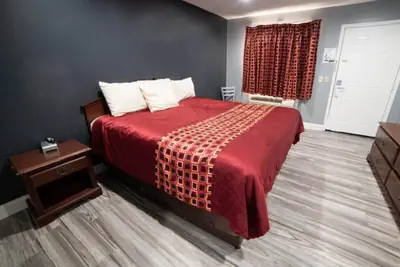 Photo 3 - Americas Best Value Inn and Suites Siloam Springs