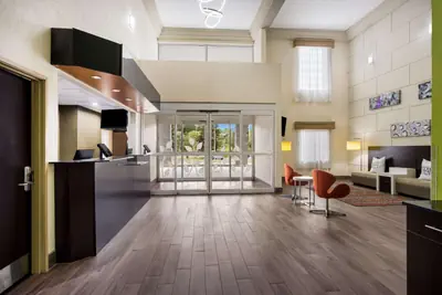 Photo 5 - Sleep Inn & Suites Valdosta Mall Area