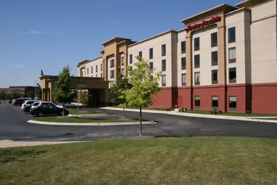 Photo 2 - Hampton Inn & Suites Bolingbrook