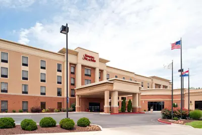 Photo 2 - Hampton Inn & Suites Columbia at the University of Missouri