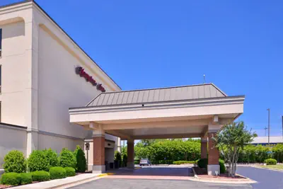 Photo 3 - Spark by Hilton Decatur