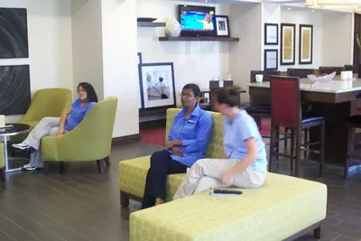 Photo 5 - Hampton Inn Ozark