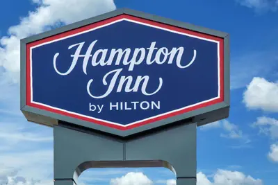Photo 2 - Hampton Inn Douglas
