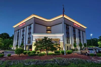 Photo 2 - Hampton Inn Elizabeth City