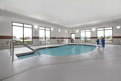 Photo 5 - Hampton Inn Keokuk