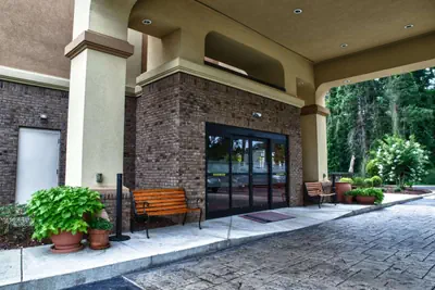 Photo 2 - Hampton Inn Spring Lake Fayetteville