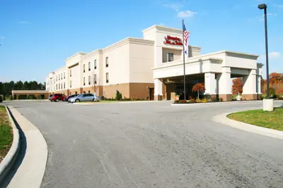 Photo 2 - Hampton Inn & Suites Fremont