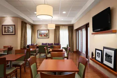 Photo 4 - Hampton Inn Geneva