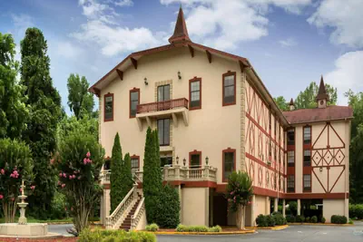 Photo 4 - Hampton Inn Helen