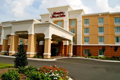 Photo 3 - Hampton Inn & Suites Scottsboro
