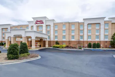 Photo 2 - Hampton Inn & Suites Scottsboro