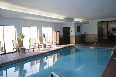 Photo 4 - Hampton Inn Olathe