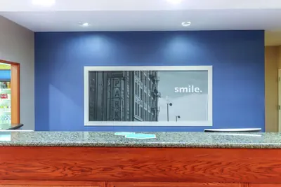 Photo 4 - Hampton Inn Heath