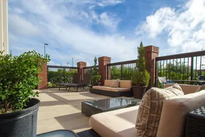 Photo 2 - Hampton Inn Greenville