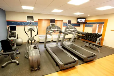 Photo 4 - Hampton Inn Rockford