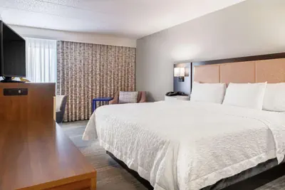 Photo 2 - Hampton Inn Rockford