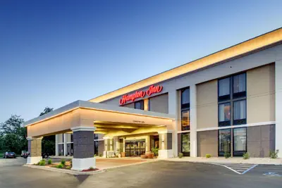 Photo 2 - Hampton Inn Rolla