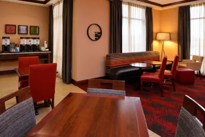 Photo 3 - Hampton By Hilton Lincoln