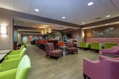 Photo 4 - Hampton Inn Texarkana