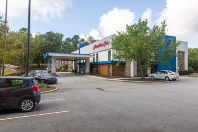 Photo 4 - Hampton Inn Atlanta/Peachtree City