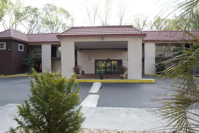 Photo 4 - Motel 6 Atlanta GA Atlanta Airport East