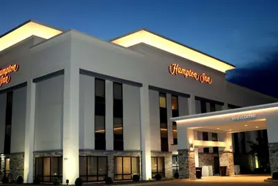 Photo 2 - Hampton Inn Bloomington West