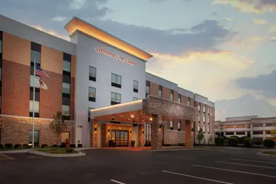 Photo 3 - Hampton Inn & Suites Chicago-Burr Ridge