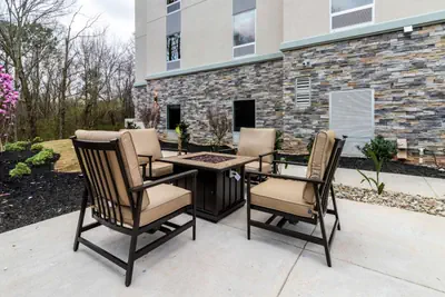 Photo 2 - Hampton Inn Locust Grove