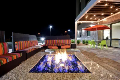 Photo 2 - Home2 Suites By Hilton Birmingham/Fultondale, Al