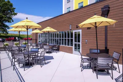 Photo 2 - Hilton Garden Inn Kansas City Airport Mo