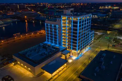 Photo 3 - Embassy Suites By Hilton Rockford Riverfront