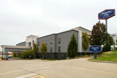 Photo 4 - Hampton Inn Kansas City Northeast
