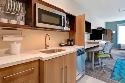 Photo 3 - Home2 Suites By Hilton Savannah Midtown, Ga
