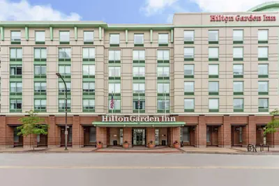 Photo 2 - Hilton Garden Inn Evanston