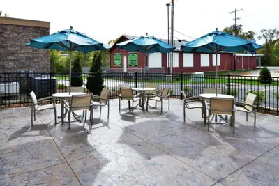Photo 2 - Hampton Inn Leavenworth