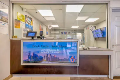 Photo 4 - Motel 6-Villa Park, IL - Chicago West
