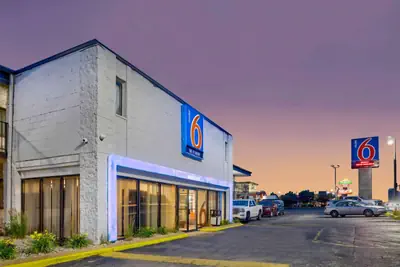 Photo 5 - Motel 6-Villa Park, IL - Chicago West