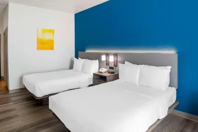Photo 4 - Comfort Inn Asheville Airport