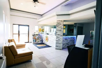 Photo 5 - Super 8 by Wyndham Pueblo