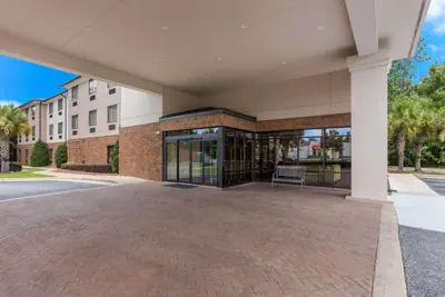 Photo 2 - Comfort Suites Saraland - North Mobile