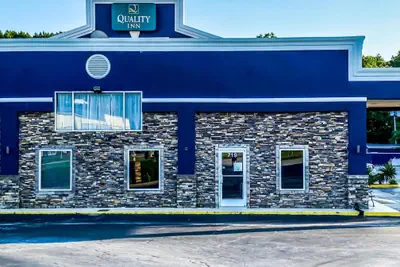 Photo 2 - Quality Inn Greenwood Hwy 25