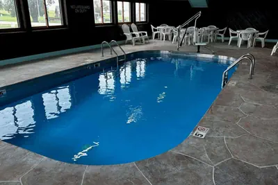 Photo 4 - Super 8 by Wyndham Cameron