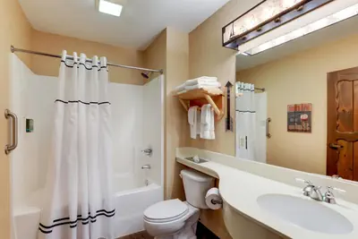 Photo 2 - Stoney Creek Hotel Columbia