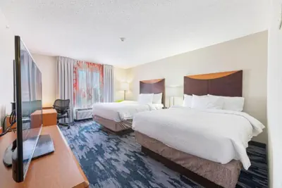 Photo 3 - Fairfield Inn & Suites by Marriott Chicago Naperville