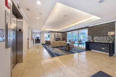 Photo 2 - Fairfield Inn & Suites by Marriott Chicago Naperville