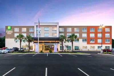 Photo 2 - Holiday Inn Express & Suites - Rock Hill by IHG