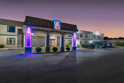 Photo 3 - Motel 6-Springfield, OH