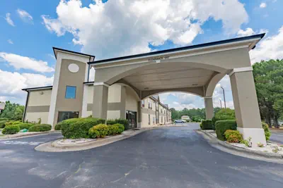 Photo 4 - Baymont by Wyndham Creedmoor