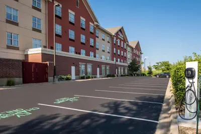 Photo 4 - Hilton Garden Inn Rockford